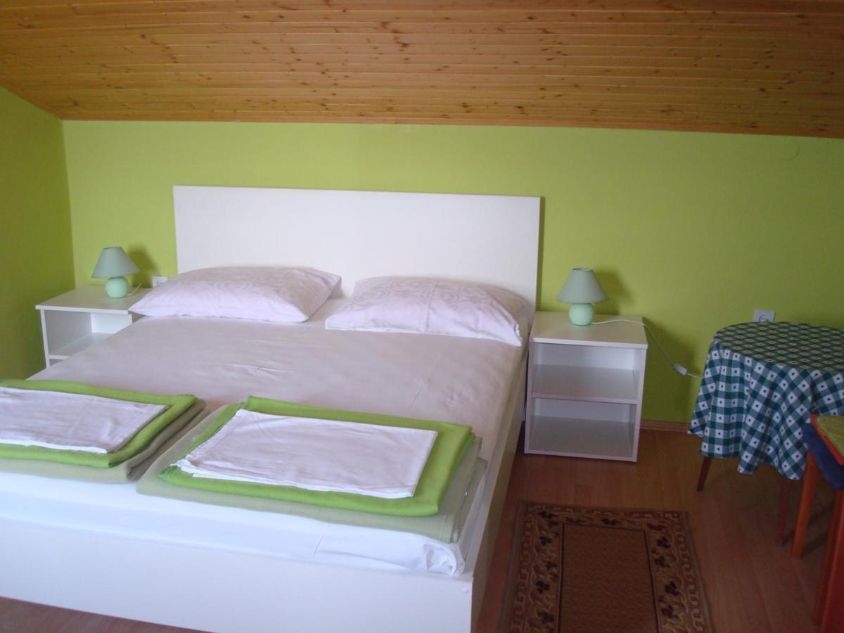 Apartmani Zafaranic Crikvenica Buitenkant foto