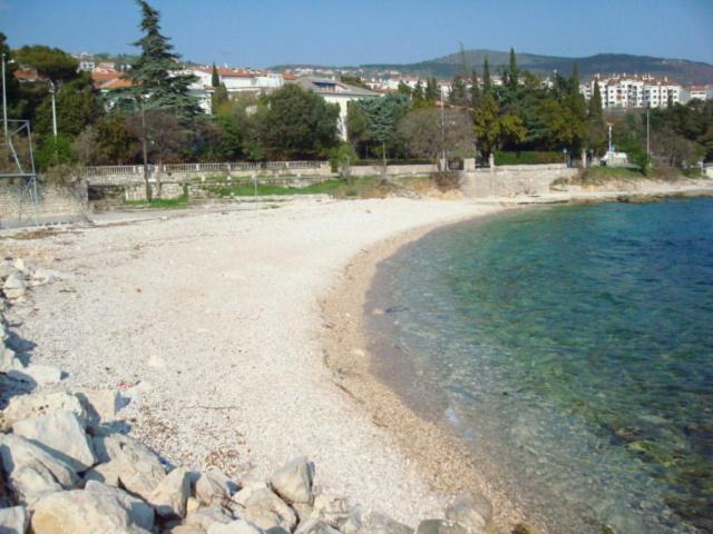 Apartmani Zafaranic Crikvenica Buitenkant foto