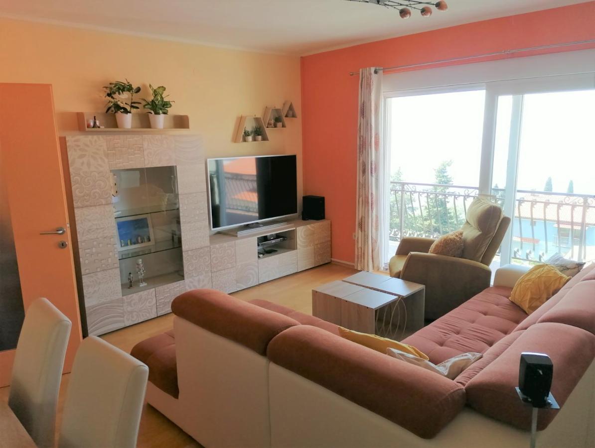 Apartmani Zafaranic Crikvenica Buitenkant foto